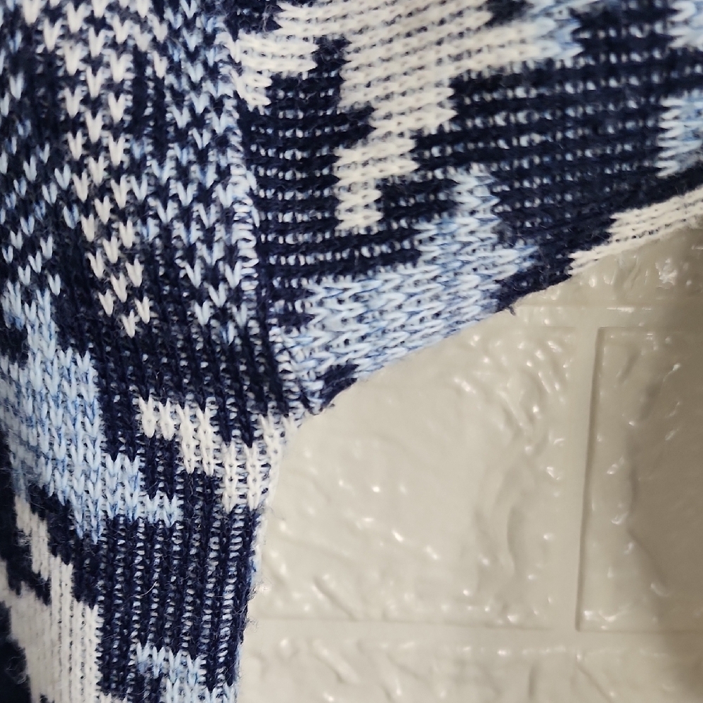 Victoria Jones Woman Patchwork Navy and White Sweater - Picture 7 of 7